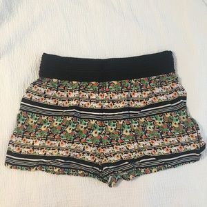 Stretch-waist shorts